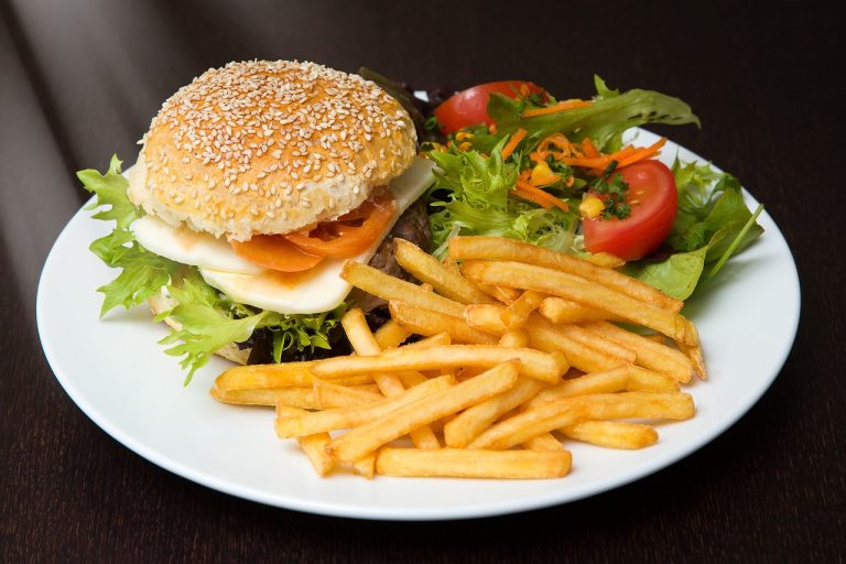 hamburger, food, burger-1414422.jpg
